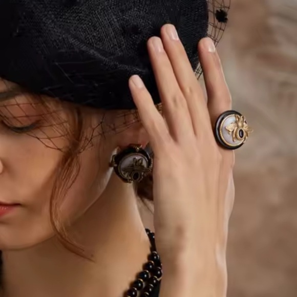 Antique Atlantis Treasure A Precious Collector’s Piece Brass Ring - Picture 10 of 10